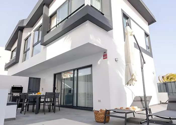 Villas Divela, Ocean View, Private & Heated Pool