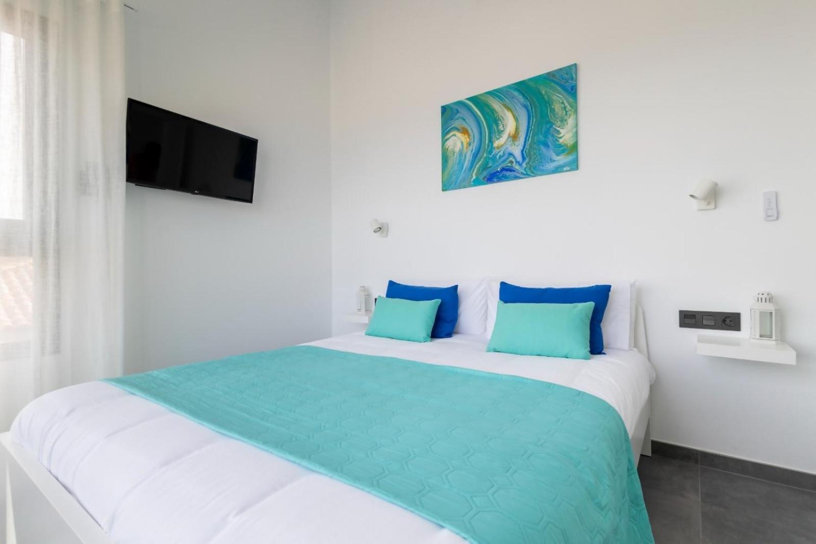 Divela, Ocean View, Private & Heated Pool