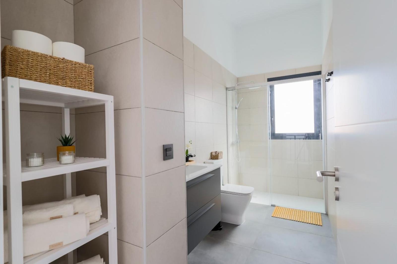 Divela, Ocean View, Private & Heated Pool