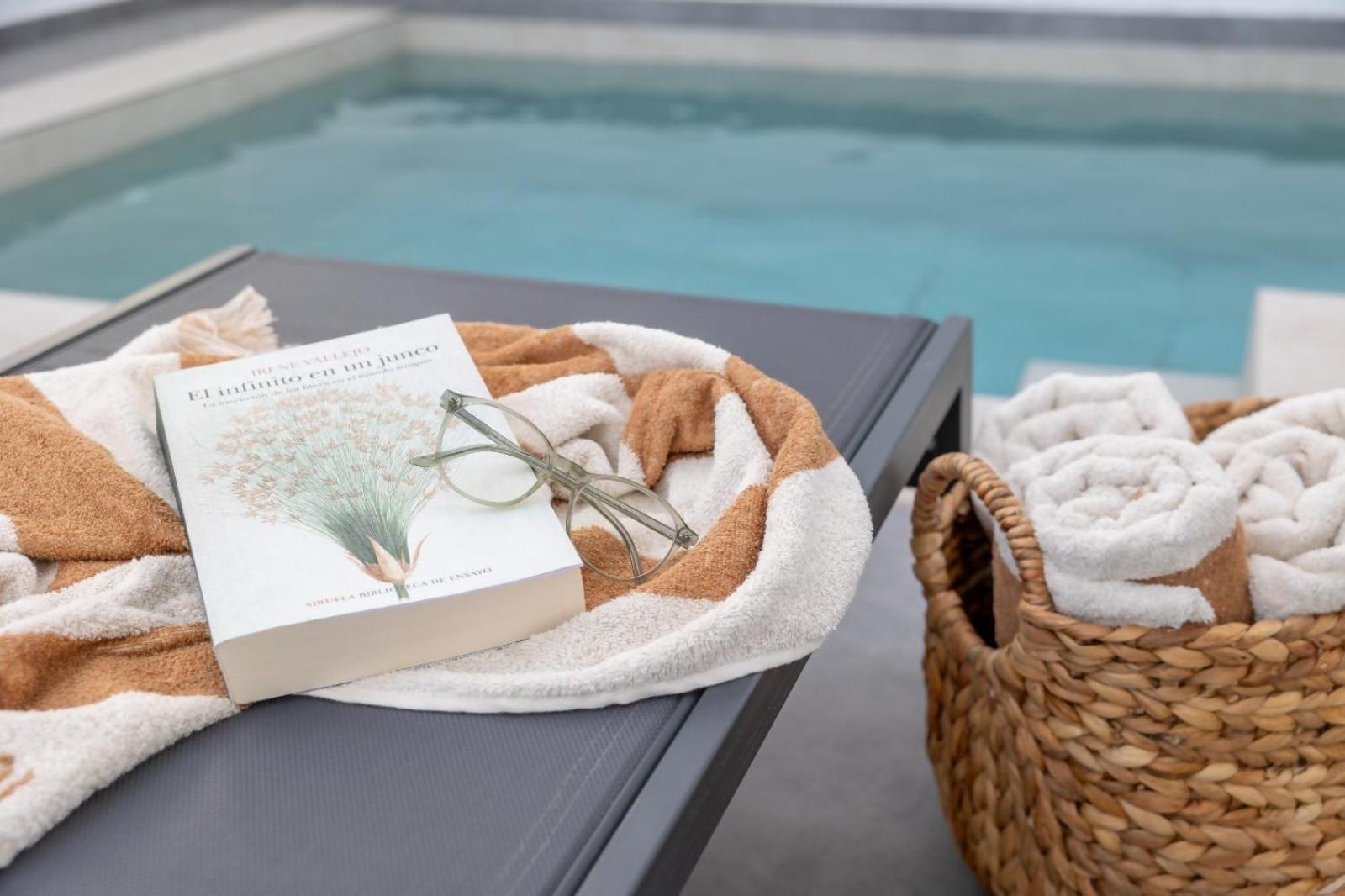 Divela, Ocean View, Private & Heated Pool La Listada
